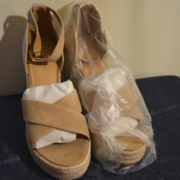 🤎 NIB Lisa Vicky Gemi-V Tan Suede 4” Espadrille Wedge Sandals – Size 10M 🤎 - Picture 4 of 10